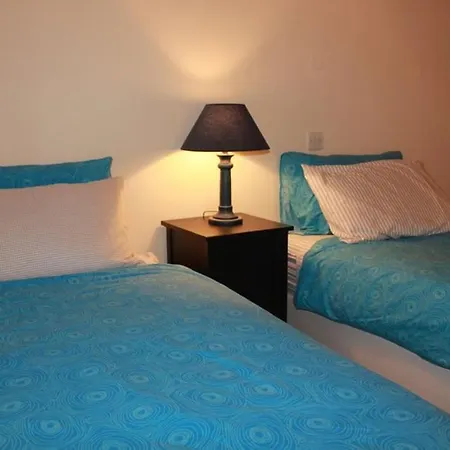 2b Seaview Breeze - Finikoudes Beach Appartamento *