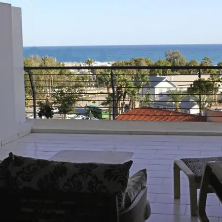 Appartement 2b Seaview Breeze - Finikoudes Beach Larnaca